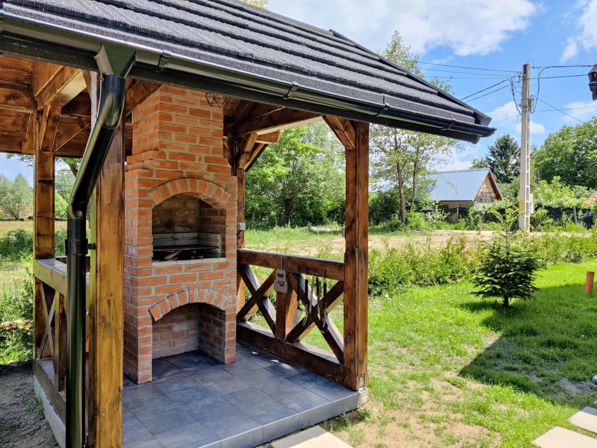 Ara Chalet Μπραν Εξωτερικό φωτογραφία