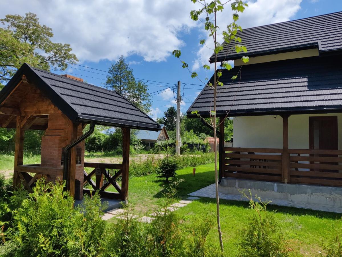 Ara Chalet Μπραν Εξωτερικό φωτογραφία